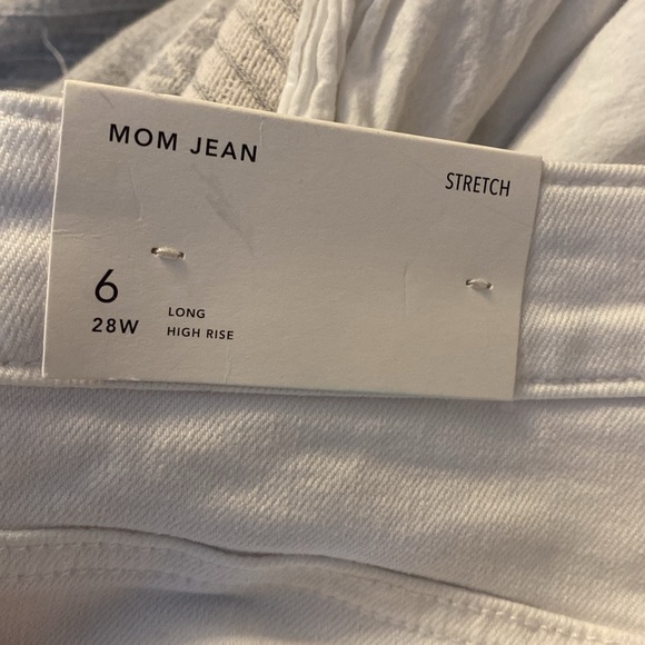 Real Good
AE Stretch Mom Jean - Picture 6 of 10